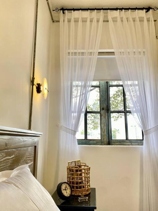 Le Bijou Chic In The Heart Of Saigon Charm With View Apartment Ho Şi Min Exterior foto